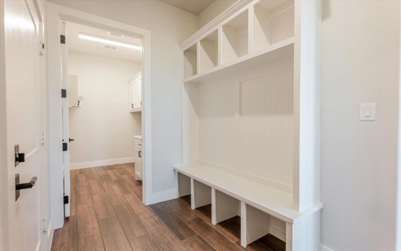 1017 Paradise Parkway, Poolville, TX 76487, 4 Bedrooms Bedrooms, ,2 BathroomsBathrooms,Residential,For Sale,1017 Paradise Parkway,0,21095655