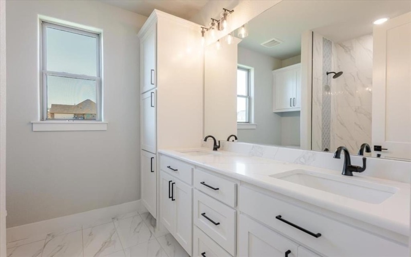 1017 Paradise Parkway, Poolville, TX 76487, 4 Bedrooms Bedrooms, ,2 BathroomsBathrooms,Residential,For Sale,1017 Paradise Parkway,0,21095655