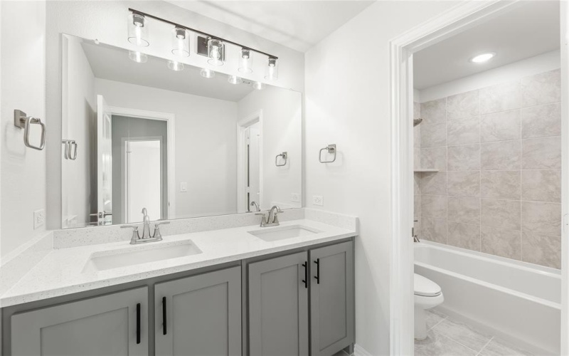 8 Grouse Circle, Sanger, TX 76266, 4 Bedrooms Bedrooms, ,3 BathroomsBathrooms,Residential,For Sale,8 Grouse Circle,0,21101031