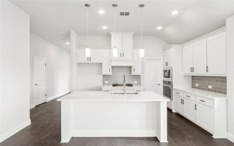 6 Grouse Circle, Sanger, TX 76266, 4 Bedrooms Bedrooms, ,3 BathroomsBathrooms,Residential,For Sale,6 Grouse Circle,0,21101045