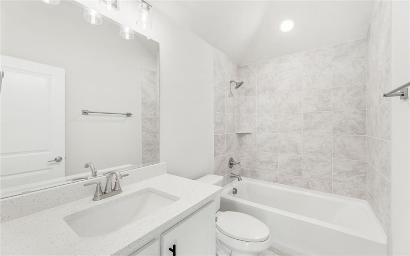 6 Grouse Circle, Sanger, TX 76266, 4 Bedrooms Bedrooms, ,3 BathroomsBathrooms,Residential,For Sale,6 Grouse Circle,0,21101045