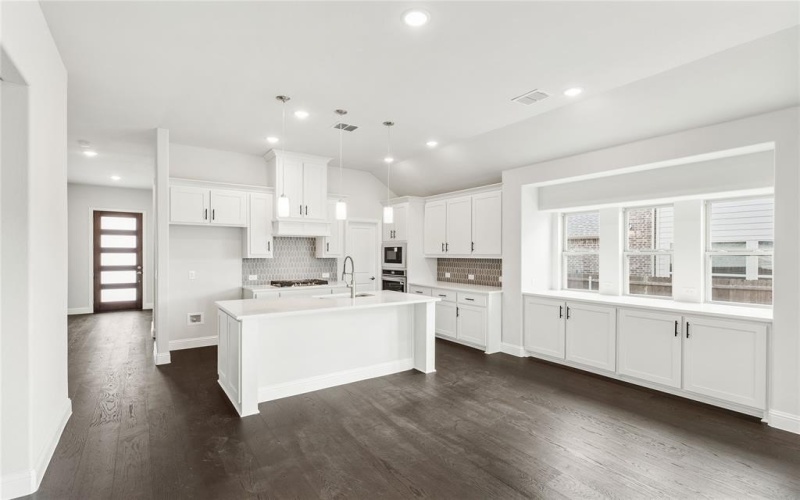 6 Grouse Circle, Sanger, TX 76266, 4 Bedrooms Bedrooms, ,3 BathroomsBathrooms,Residential,For Sale,6 Grouse Circle,0,21101045