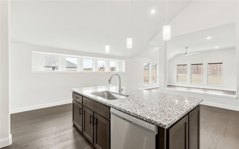 5 Grouse Circle, Sanger, TX 76266, 4 Bedrooms Bedrooms, ,3 BathroomsBathrooms,Residential,For Sale,5 Grouse Circle,0,21101065