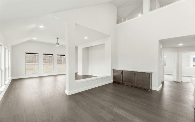 5 Grouse Circle, Sanger, TX 76266, 4 Bedrooms Bedrooms, ,3 BathroomsBathrooms,Residential,For Sale,5 Grouse Circle,0,21101065