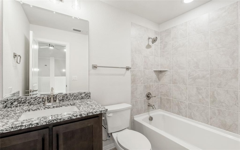 5 Grouse Circle, Sanger, TX 76266, 4 Bedrooms Bedrooms, ,3 BathroomsBathrooms,Residential,For Sale,5 Grouse Circle,0,21101065