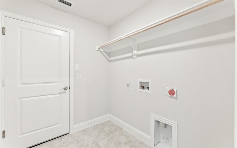 5 Grouse Circle, Sanger, TX 76266, 4 Bedrooms Bedrooms, ,3 BathroomsBathrooms,Residential,For Sale,5 Grouse Circle,0,21101065