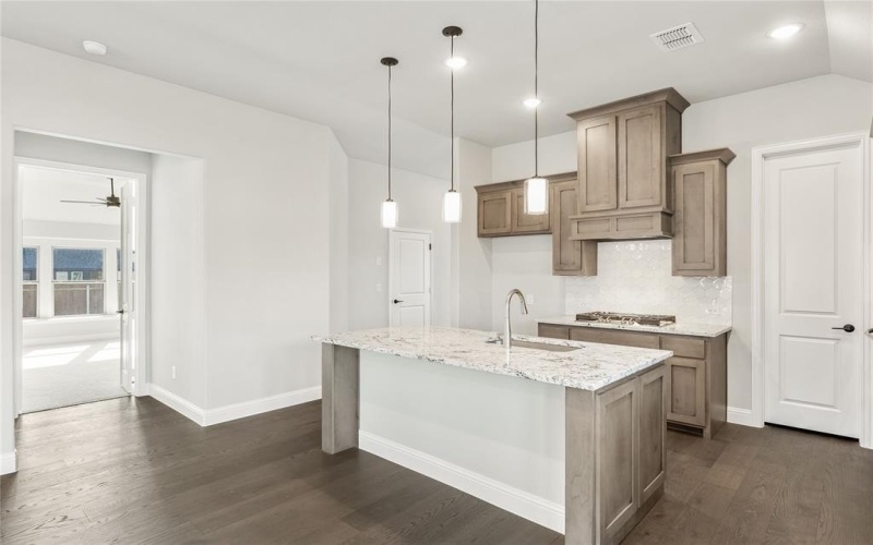 9 Grouse Circle, Sanger, TX 76266, 4 Bedrooms Bedrooms, ,2 BathroomsBathrooms,Residential,For Sale,9 Grouse Circle,0,21101084