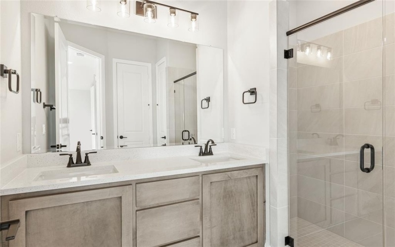 9 Grouse Circle, Sanger, TX 76266, 4 Bedrooms Bedrooms, ,2 BathroomsBathrooms,Residential,For Sale,9 Grouse Circle,0,21101084