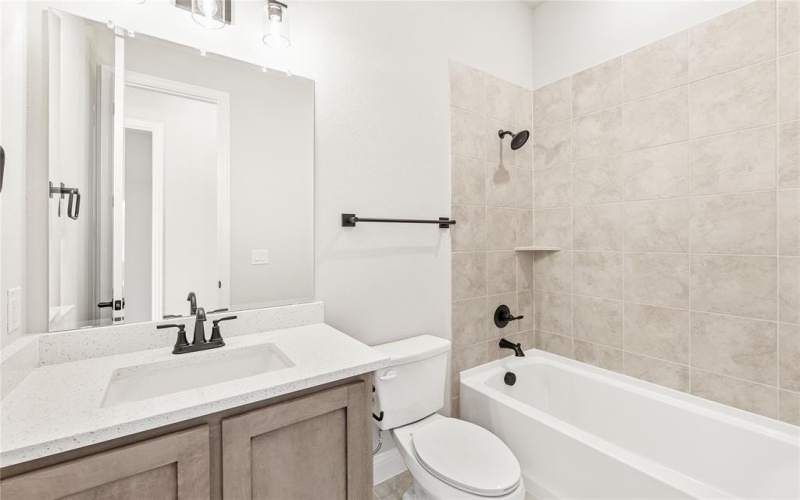 9 Grouse Circle, Sanger, TX 76266, 4 Bedrooms Bedrooms, ,2 BathroomsBathrooms,Residential,For Sale,9 Grouse Circle,0,21101084