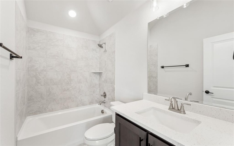 169 Creekside Drive, Sanger, TX 76266, 4 Habitaciones Habitaciones , ,3 BañosBaños,Residential,En Venta,169 Creekside Drive,0,21101107