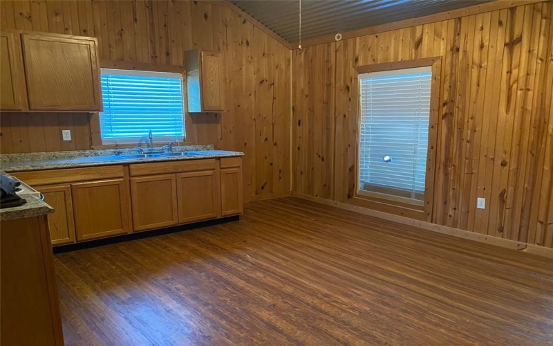 1250 County Road 4120, Bonham, TX 75418, 1 Dormitorio Habitaciones , ,1 BañoBaños,Residential,En Venta,1250 County Road 4120,0,21104275