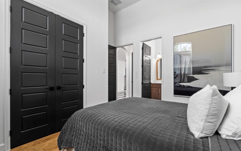 8736 Edgewater Drive, The Colony, TX 75056, 5 Bedrooms Bedrooms, ,6 BathroomsBathrooms,Residential,For Sale,8736 Edgewater Drive,0,21111263