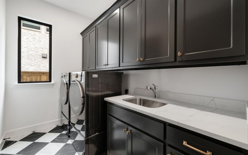 8724 Edgewater Drive, The Colony, TX 75056, 4 Bedrooms Bedrooms, ,3 BathroomsBathrooms,Residential,For Sale,8724 Edgewater Drive,0,21111298