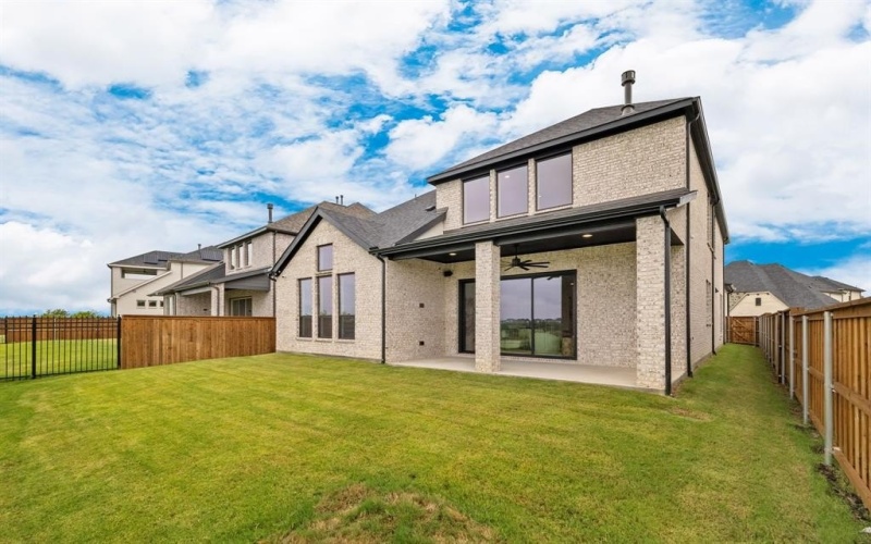 8724 Edgewater Drive, The Colony, TX 75056, 4 Bedrooms Bedrooms, ,3 BathroomsBathrooms,Residential,For Sale,8724 Edgewater Drive,0,21111298