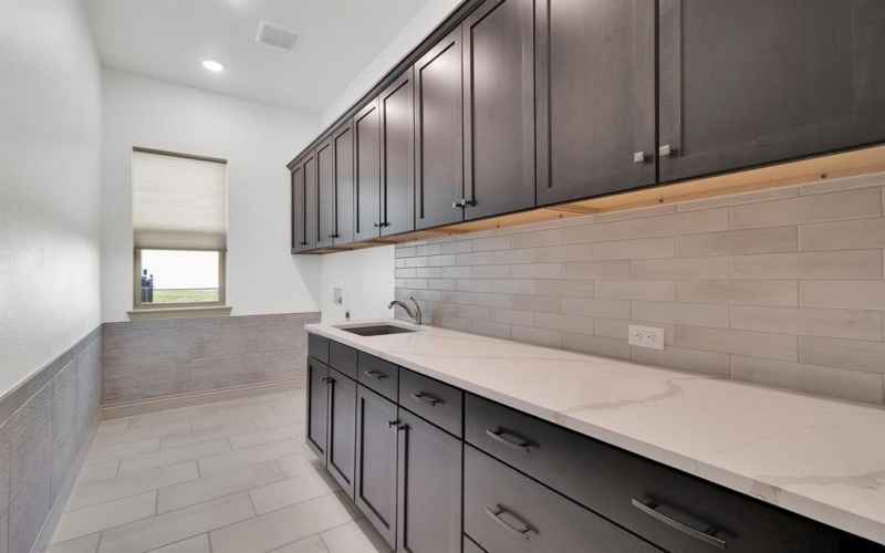 10309 Drinkwater Drive, Denton, TX 76207, 2 Bedrooms Bedrooms, ,2 BathroomsBathrooms,Residential,For Sale,10309 Drinkwater Drive,0,21111882