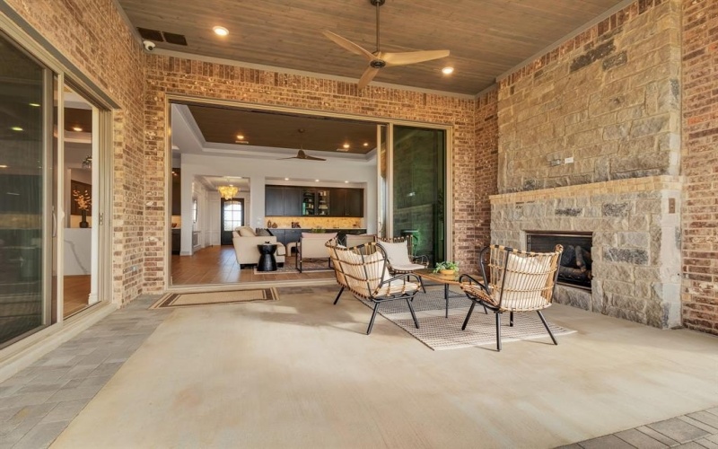 10309 Drinkwater Drive, Denton, TX 76207, 2 Bedrooms Bedrooms, ,2 BathroomsBathrooms,Residential,For Sale,10309 Drinkwater Drive,0,21111882