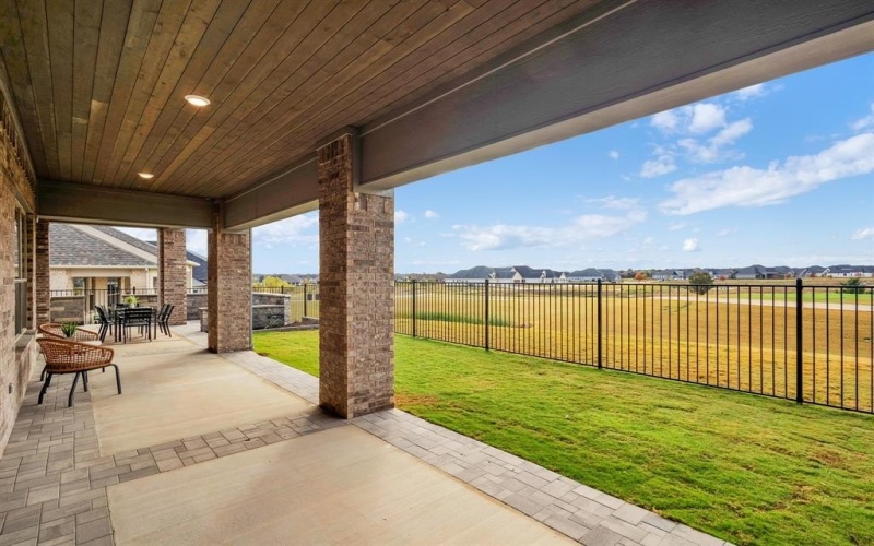 10309 Drinkwater Drive, Denton, TX 76207, 2 Bedrooms Bedrooms, ,2 BathroomsBathrooms,Residential,For Sale,10309 Drinkwater Drive,0,21111882