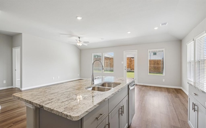 413 Midnight Oak Drive, McKinney, TX 75069, 4 Habitaciones Habitaciones , ,3 BañosBaños,Residential,En Venta,413 Midnight Oak Drive,0,21114174