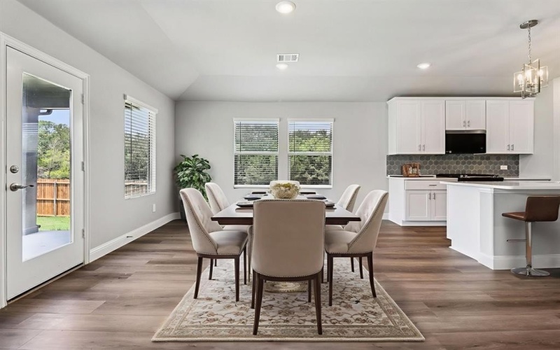 407 Midnight Oak Drive, McKinney, TX 75069, 4 Habitaciones Habitaciones , ,3 BañosBaños,Residential,En Venta,407 Midnight Oak Drive,0,21114178