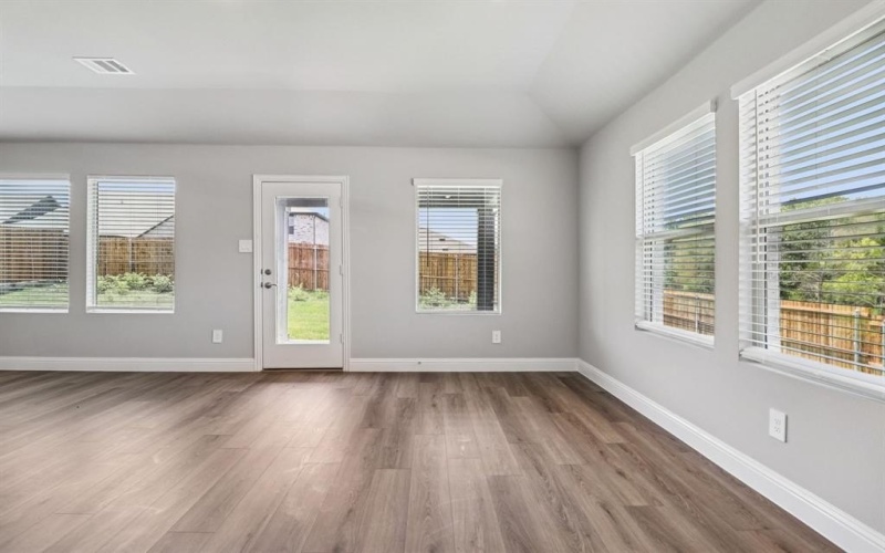 407 Midnight Oak Drive, McKinney, TX 75069, 4 Habitaciones Habitaciones , ,3 BañosBaños,Residential,En Venta,407 Midnight Oak Drive,0,21114178