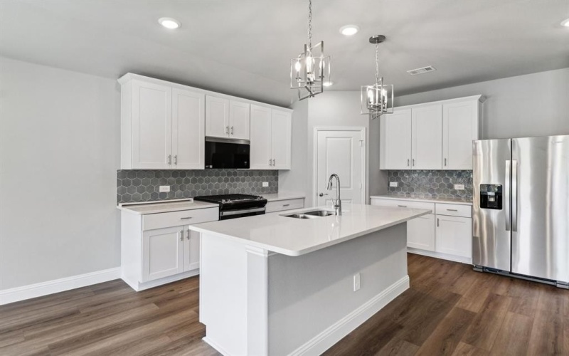 407 Midnight Oak Drive, McKinney, TX 75069, 4 Habitaciones Habitaciones , ,3 BañosBaños,Residential,En Venta,407 Midnight Oak Drive,0,21114178