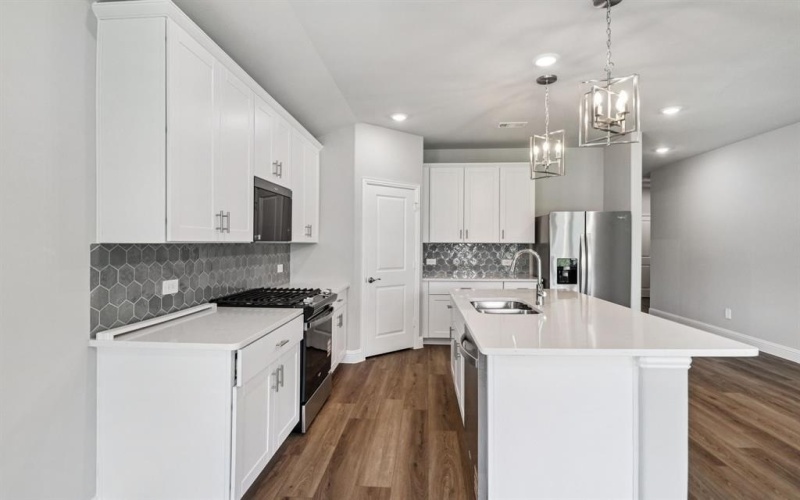 407 Midnight Oak Drive, McKinney, TX 75069, 4 Habitaciones Habitaciones , ,3 BañosBaños,Residential,En Venta,407 Midnight Oak Drive,0,21114178