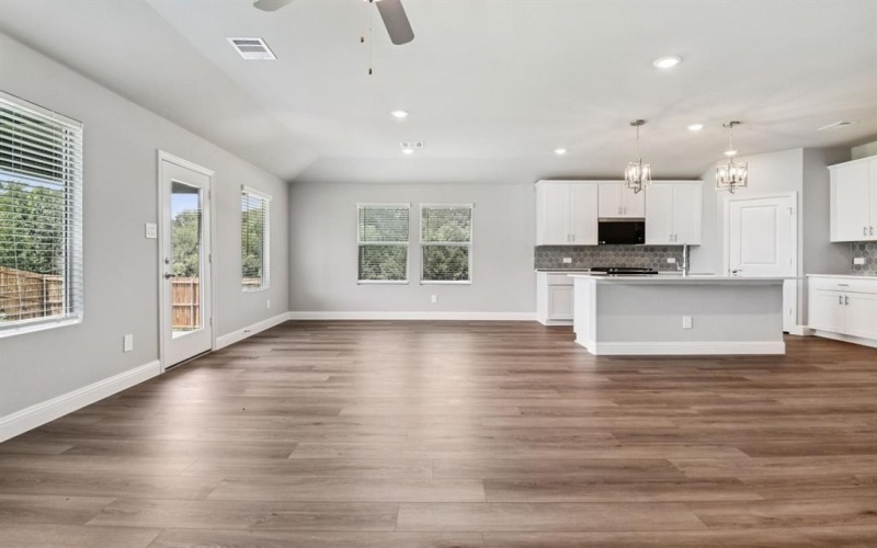 407 Midnight Oak Drive, McKinney, TX 75069, 4 Habitaciones Habitaciones , ,3 BañosBaños,Residential,En Venta,407 Midnight Oak Drive,0,21114178