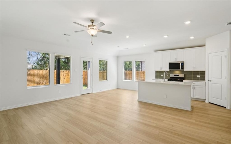 901 Buffalo Drive, Lowry Crossing, TX 75069, 4 Bedrooms Bedrooms, ,3 BathroomsBathrooms,Residential,For Sale,901 Buffalo Drive,0,21114179