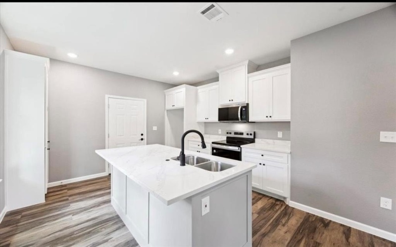 1615 E Hattie Street, Fort Worth, TX 76104, 3 Bedrooms Bedrooms, ,2 BathroomsBathrooms,Residential,For Sale,1615 E Hattie Street,0,21115462