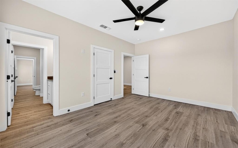 102 Huron Trail, Lake Kiowa, TX 76240, 6 Habitaciones Habitaciones , ,5 BañosBaños,Residential,En Venta,102 Huron Trail,0,21116449