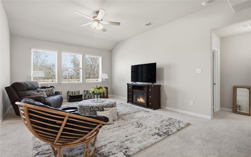 5516 Candlewood Drive, Denton, TX 76207, 3 Bedrooms Bedrooms, ,2 BathroomsBathrooms,Residential,For Sale,5516 Candlewood Drive,0,21117390