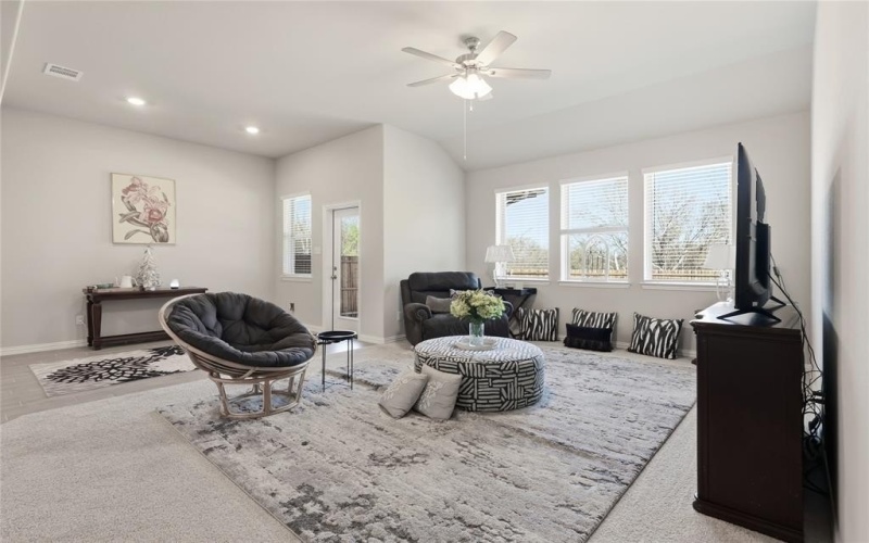 5516 Candlewood Drive, Denton, TX 76207, 3 Bedrooms Bedrooms, ,2 BathroomsBathrooms,Residential,For Sale,5516 Candlewood Drive,0,21117390