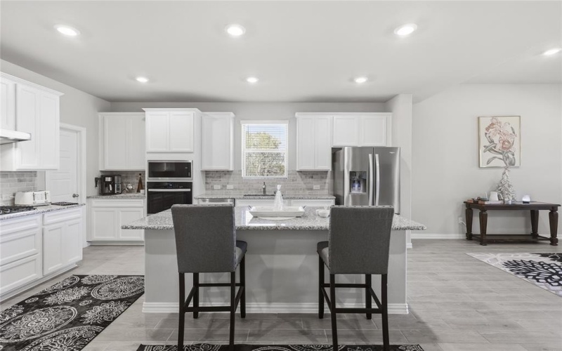 5516 Candlewood Drive, Denton, TX 76207, 3 Bedrooms Bedrooms, ,2 BathroomsBathrooms,Residential,For Sale,5516 Candlewood Drive,0,21117390