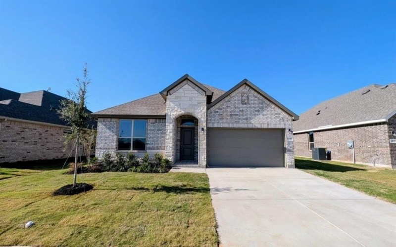 1233 BELTWAY Lane, Granbury, TX 76048, 4 Bedrooms Bedrooms, ,2 BathroomsBathrooms,Residential,For Sale,1233 BELTWAY Lane,0,21117439