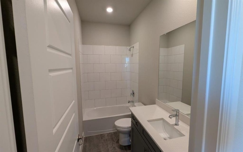 1233 BELTWAY Lane, Granbury, TX 76048, 4 Bedrooms Bedrooms, ,2 BathroomsBathrooms,Residential,For Sale,1233 BELTWAY Lane,0,21117439