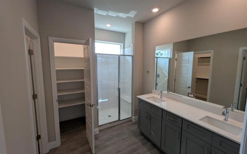 1245 BELTWAY Lane, Granbury, TX 76048, 5 Habitaciones Habitaciones , ,3 BañosBaños,Residential,En Venta,1245 BELTWAY Lane,0,21117454