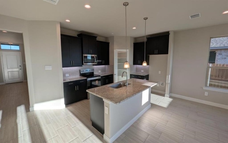 1249 BELTWAY Lane, Granbury, TX 76048, 4 Habitaciones Habitaciones , ,2 BañosBaños,Residential,En Venta,1249 BELTWAY Lane,0,21117467