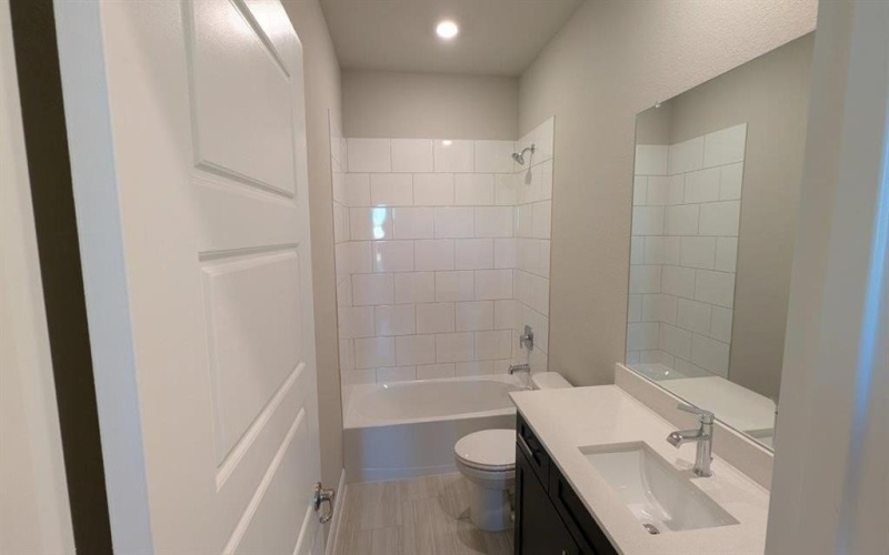 1249 BELTWAY Lane, Granbury, TX 76048, 4 Habitaciones Habitaciones , ,2 BañosBaños,Residential,En Venta,1249 BELTWAY Lane,0,21117467