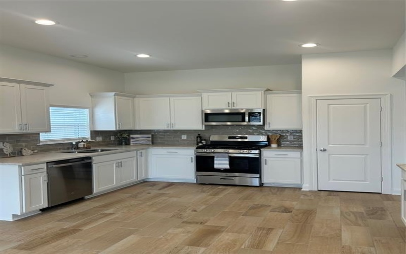 345 Prien Lake Loop, Bossier City, LA 71111, 3 Habitaciones Habitaciones , ,2 BañosBaños,Residential,En Venta,345 Prien Lake Loop,0,21117604