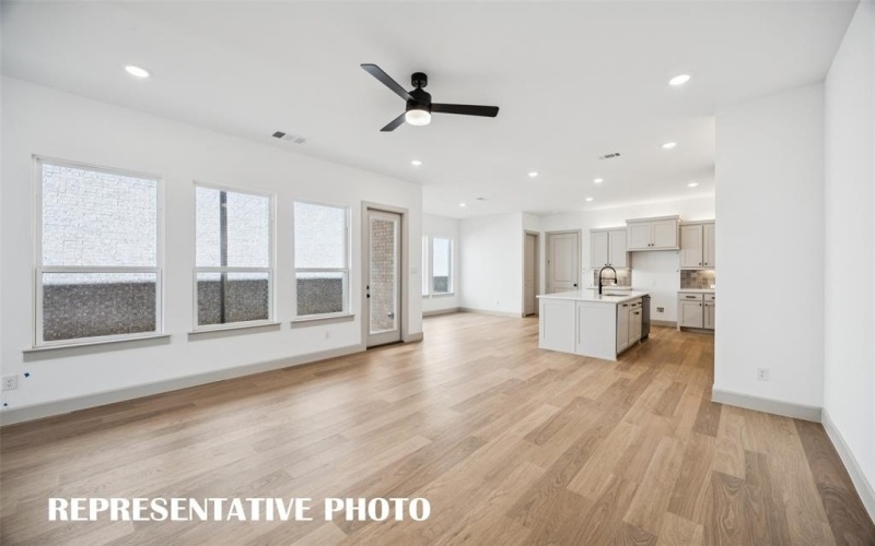 305 Walker Parkway, Celina, TX 75009, 3 Habitaciones Habitaciones , ,3 BañosBaños,Residential,En Venta,305 Walker Parkway,0,21117689