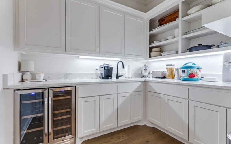 129 Lariat Court, Azle, TX 76020, 5 Bedrooms Bedrooms, ,3 BathroomsBathrooms,Residential,For Sale,129 Lariat Court,0,21117974