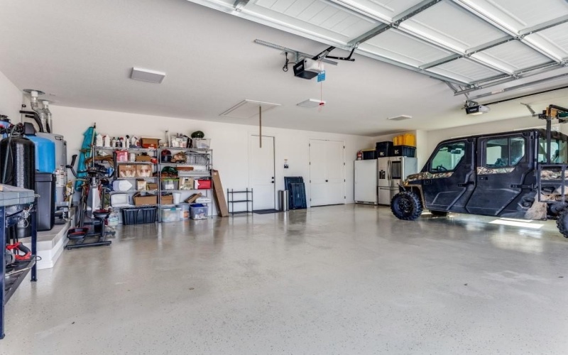 129 Lariat Court, Azle, TX 76020, 5 Bedrooms Bedrooms, ,3 BathroomsBathrooms,Residential,For Sale,129 Lariat Court,0,21117974