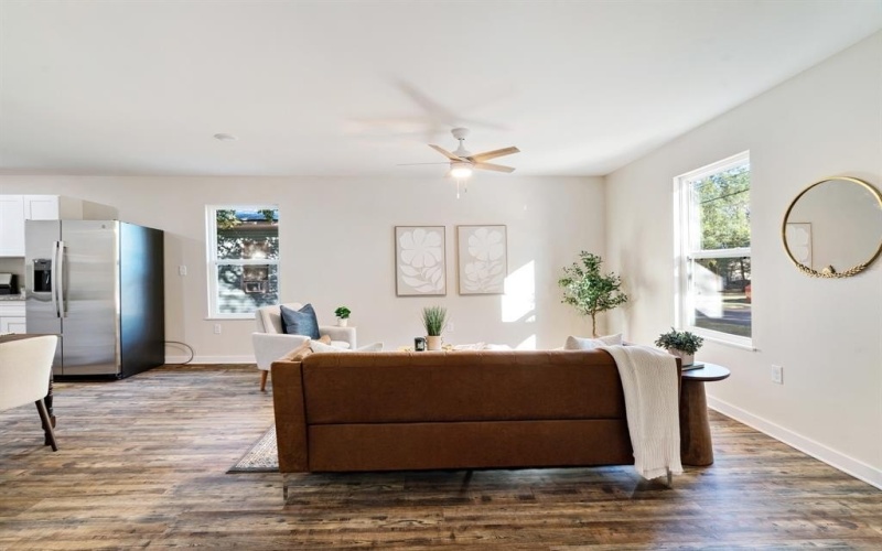 1337 E Houston Street, Paris, TX 75460, 3 Bedrooms Bedrooms, ,2 BathroomsBathrooms,Residential,For Sale,1337 E Houston Street,0,21118232