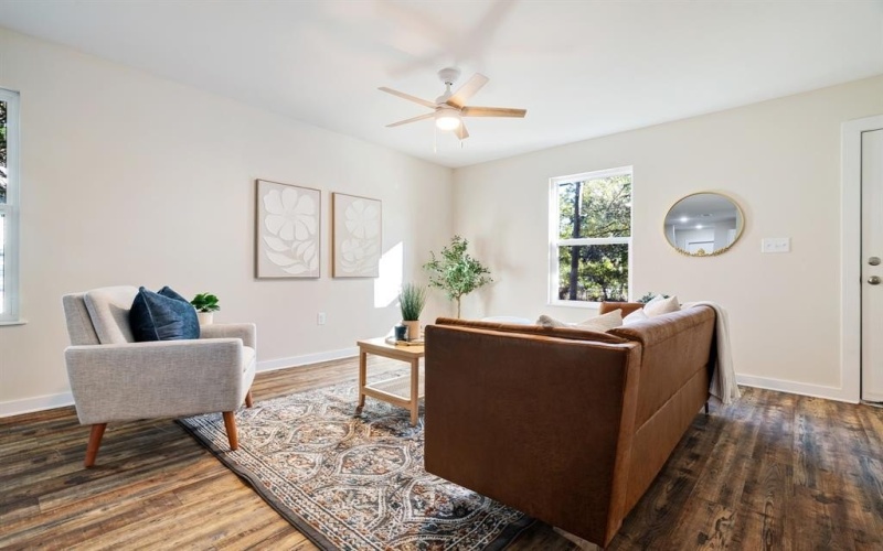 1337 E Houston Street, Paris, TX 75460, 3 Bedrooms Bedrooms, ,2 BathroomsBathrooms,Residential,For Sale,1337 E Houston Street,0,21118232