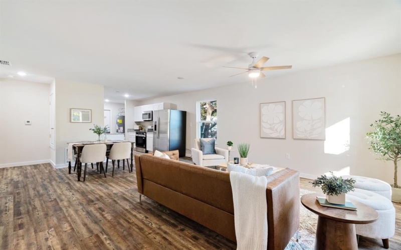 1337 E Houston Street, Paris, TX 75460, 3 Bedrooms Bedrooms, ,2 BathroomsBathrooms,Residential,For Sale,1337 E Houston Street,0,21118232