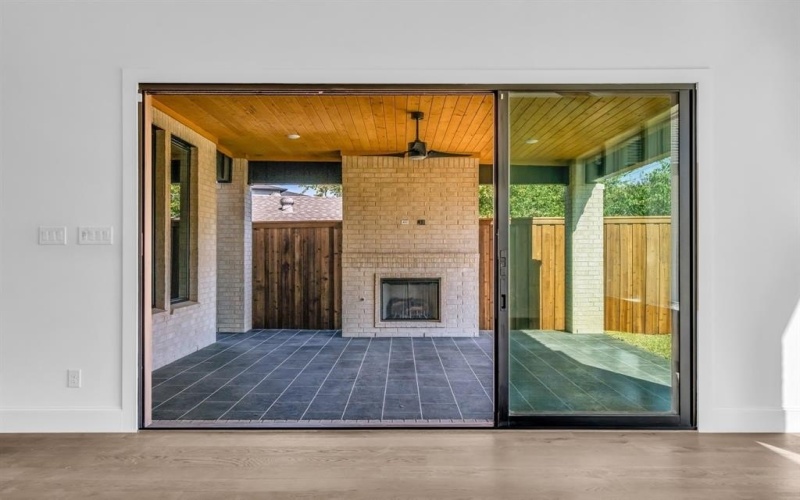 14626 Southern Pines Drive, Farmers Branch, TX 75234, 5 Habitaciones Habitaciones , ,6 BañosBaños,Residential,En Venta,14626 Southern Pines Drive,0,21118657