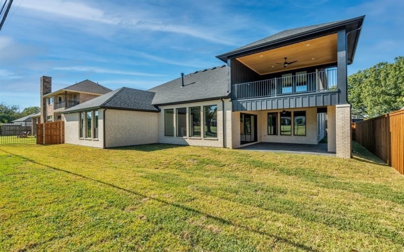 14626 Southern Pines Drive, Farmers Branch, TX 75234, 5 Habitaciones Habitaciones , ,6 BañosBaños,Residential,En Venta,14626 Southern Pines Drive,0,21118657