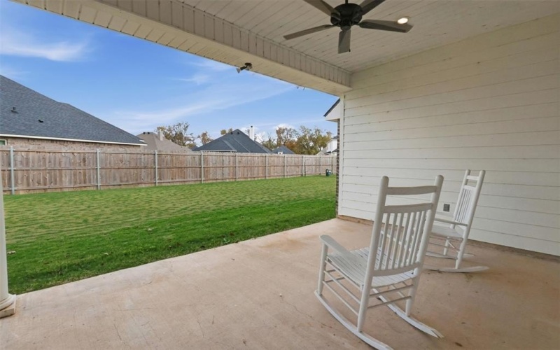 209 Cullom Drive, Bossier City, LA 71112, 3 Bedrooms Bedrooms, ,2 BathroomsBathrooms,Residential,For Sale,209 Cullom Drive,0,21118708