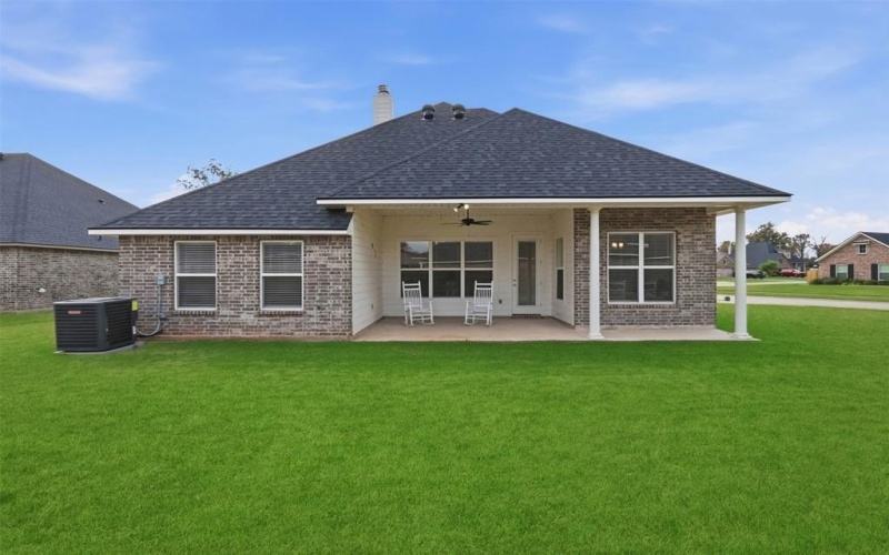 209 Cullom Drive, Bossier City, LA 71112, 3 Bedrooms Bedrooms, ,2 BathroomsBathrooms,Residential,For Sale,209 Cullom Drive,0,21118708