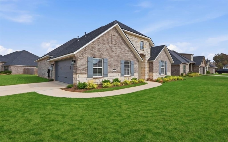 209 Cullom Drive, Bossier City, LA 71112, 3 Bedrooms Bedrooms, ,2 BathroomsBathrooms,Residential,For Sale,209 Cullom Drive,0,21118708